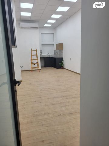 חנויות/ שטח מסחרי, רוטשילד, רמב"ם, ראשון לציון