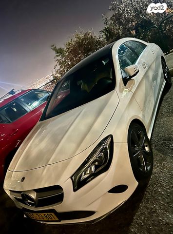 מודעת רכב מרצדס-בנץ CLA