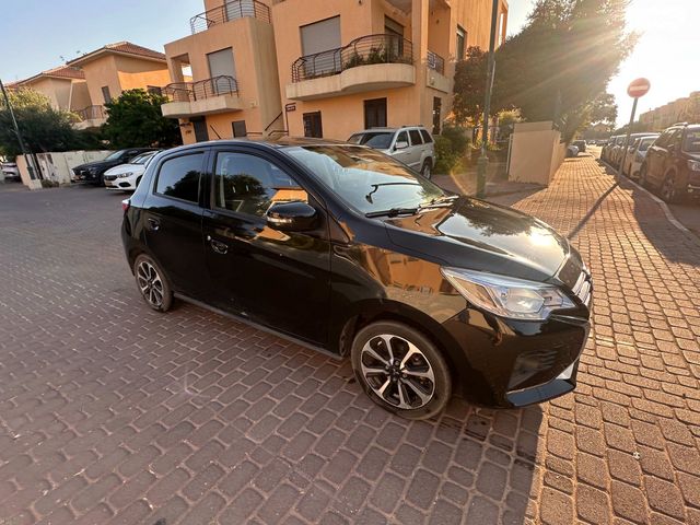 מיצובישי ספייס סטאר