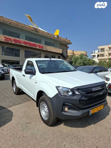 איסוזו די-מקס