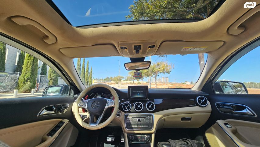 מרצדס-בנץ GLA