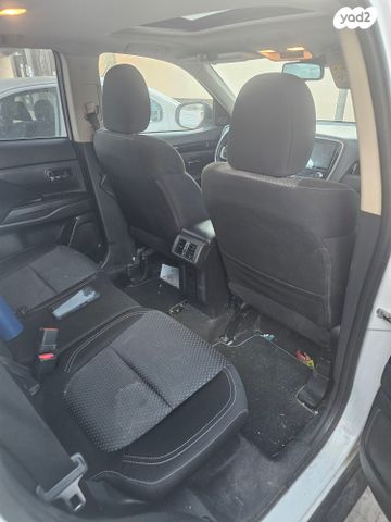 מיצובישי אאוטלנדר