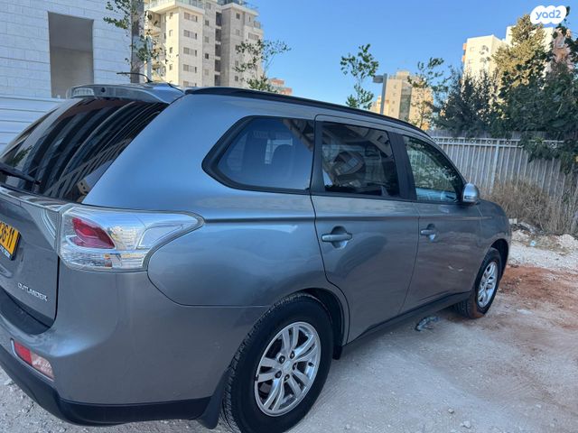 מיצובישי אאוטלנדר