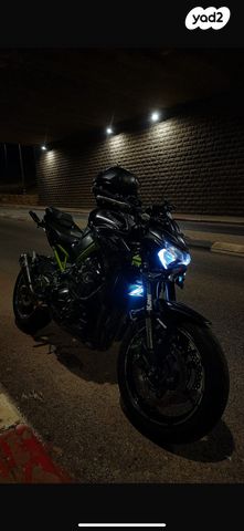 קאוואסאקי Z900