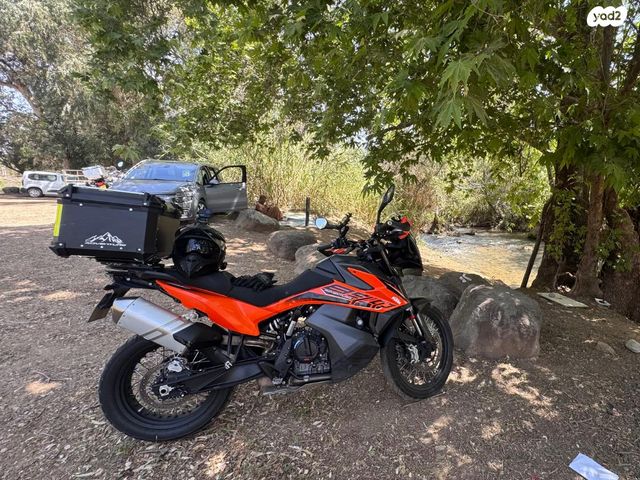 KTM Adventure 890S