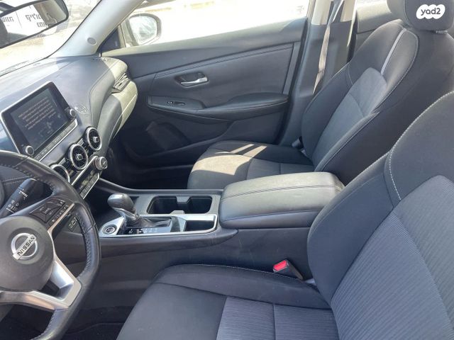 ניסאן סנטרה