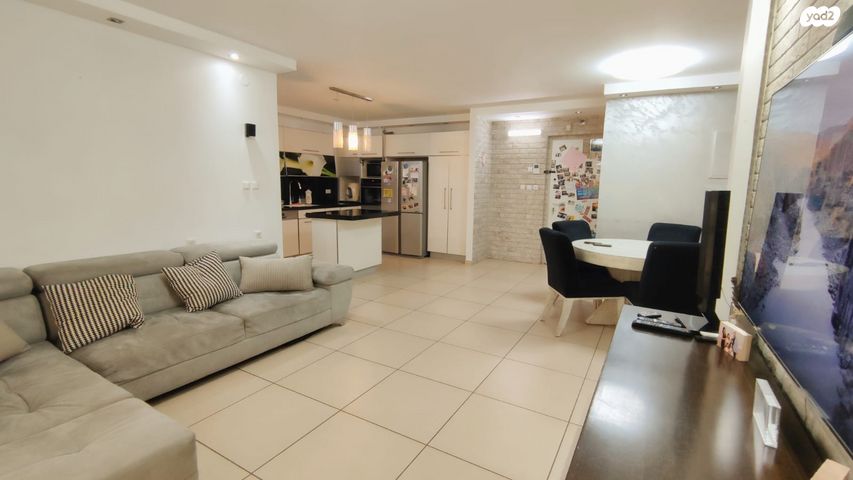 דירת גן, נחשול 1, קרית מנחם בגין, רמלה