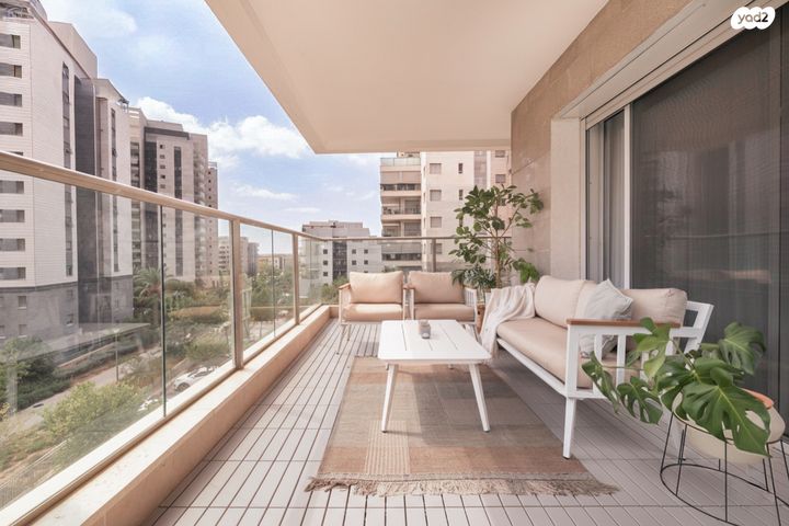 דירה, התורן 2, נאות רבין, יבנה