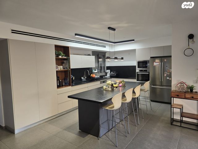 גג/ פנטהאוז, תאנה 15, החורש, חריש