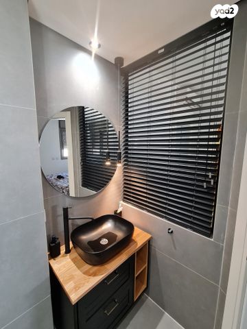 גג/ פנטהאוז, תאנה 15, החורש, חריש