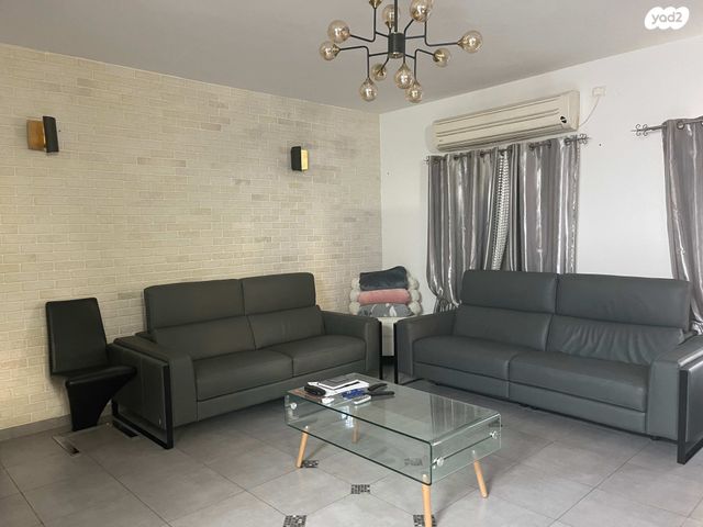 בית פרטי/ קוטג', רקפת 11, בנה ביתך, עפולה