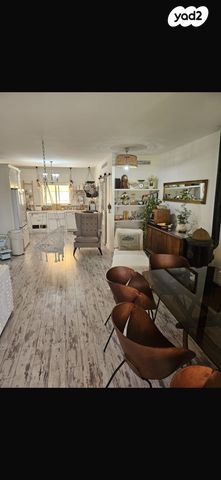 סמטת תרשיש 10