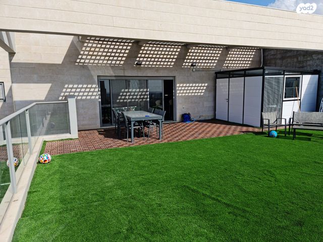 גג/ פנטהאוז, תאנה 15, החורש, חריש