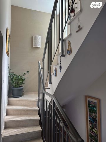 טריפלקס, יורם רונן 30, גבעת משואה, ירושלים