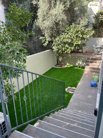 יחידת דיור, מנורה 22, כפר האורנים, כפר האורנים