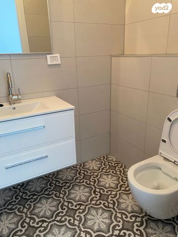 דירה, ראול ולנברג 33, רמת החייל, תל אביב יפו