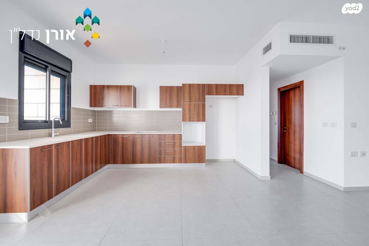 גג/ פנטהאוז, יעקב תמרי, חצרות המושבה, רחובות