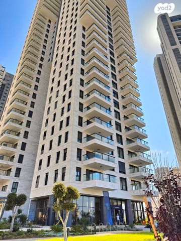 אמנון ליפקין שחק 