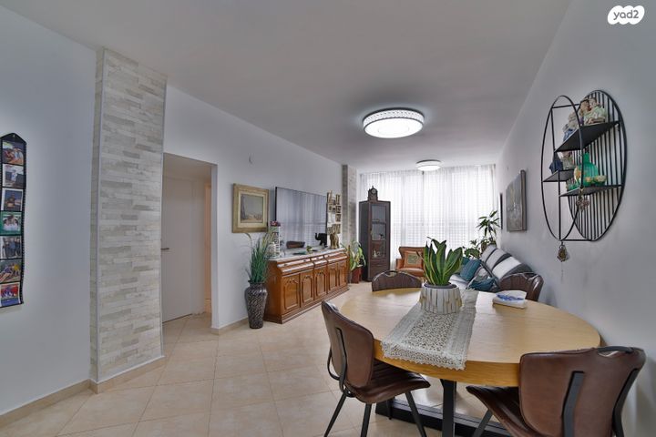 דירה, שדרות בר אילן 45, דרום מערב ותיק, בת ים