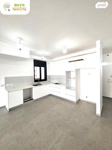 דירה, אמנון ליפקין שחק 1, נוף הטיילת, נתניה