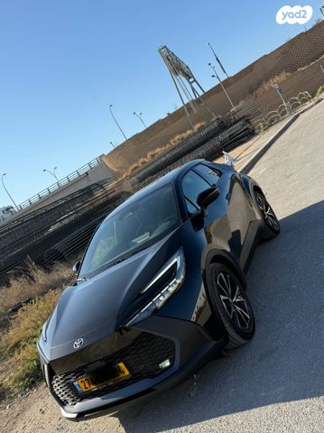 C-HR Style היברידי אוט׳ 1.8 (140 כ״ס)