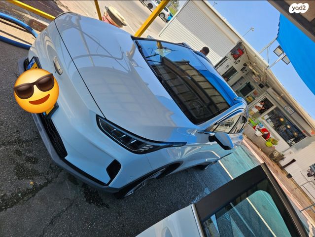 ג׳ילי Geometry C