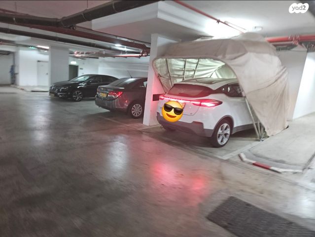 ג׳ילי Geometry C