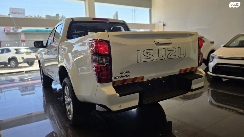 איסוזו די-מקס