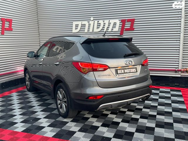 יונדאי סנטה פה