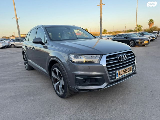 מודעת רכב אאודי Q7