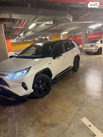 מודעת רכב טויוטה RAV4