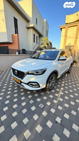 מודעת רכב אם ג'י EHS PHEV