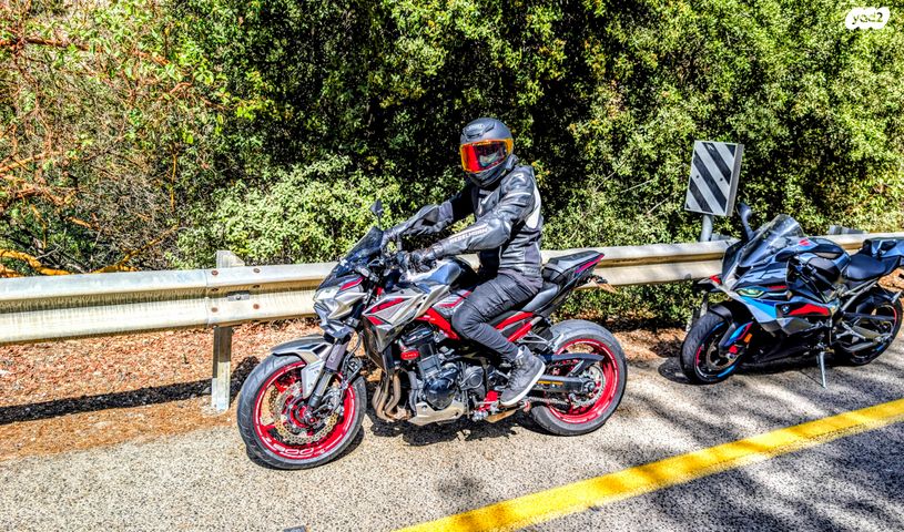 קאוואסאקי Z900