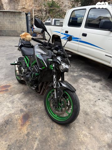 קאוואסאקי Z900