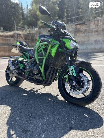 קאוואסאקי Z900