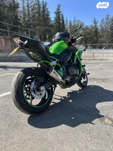 קאוואסאקי Z900
