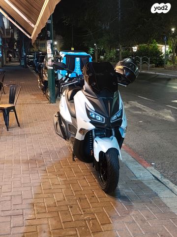 מודעת רכב סאן יאנג ג'וי-מקס Z-250