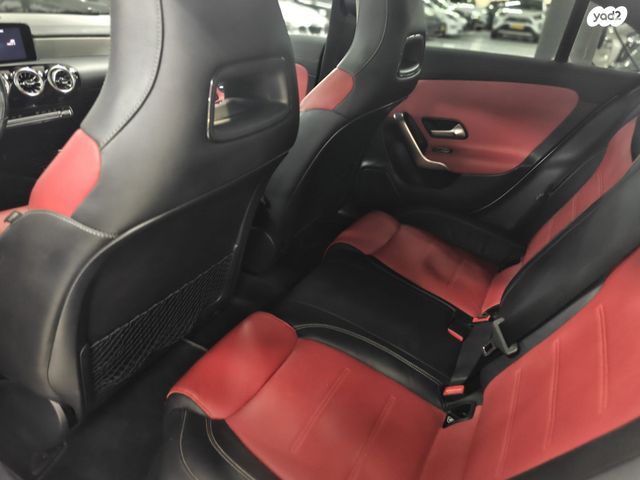 מרצדס-בנץ CLA