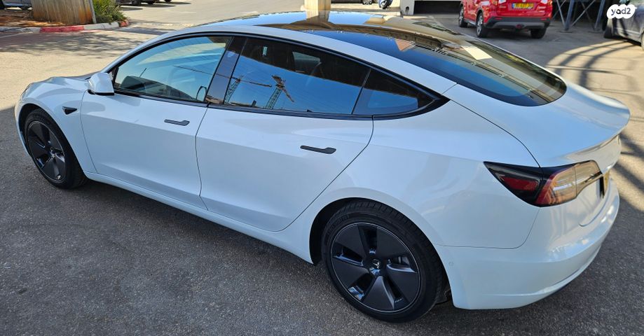 מודעת רכב טסלה מודל 3 2