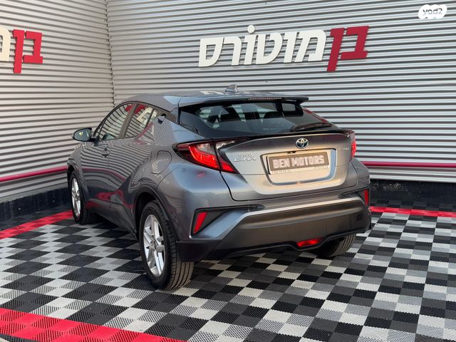 טויוטה C-HR