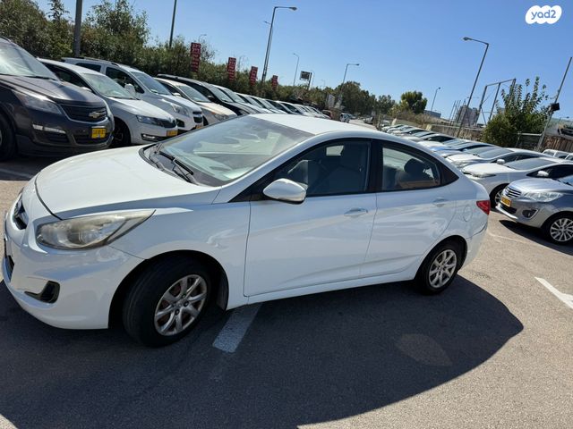 יונדאי אקסנט i25