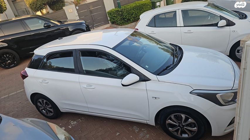 מודעת רכב יונדאי i20