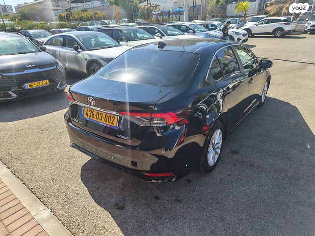 טויוטה קורולה