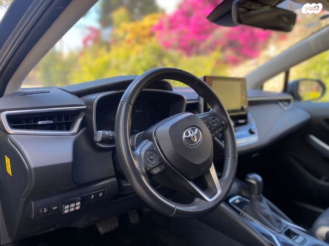 טויוטה קורולה