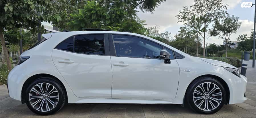 טויוטה קורולה