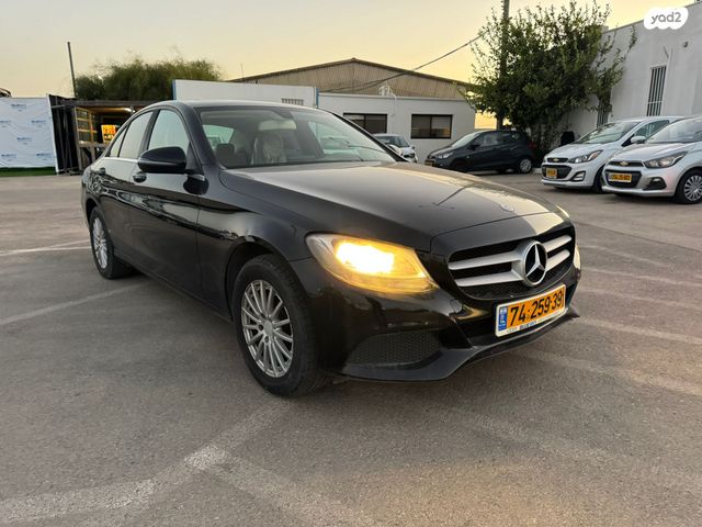 מודעת רכב מרצדס-בנץ C-class