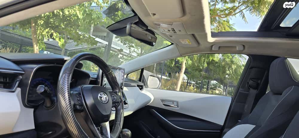 טויוטה קורולה