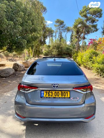 טויוטה קורולה