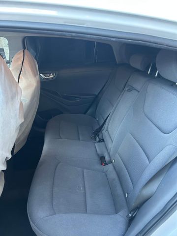 מודעת רכב יונדאי איוניק 1