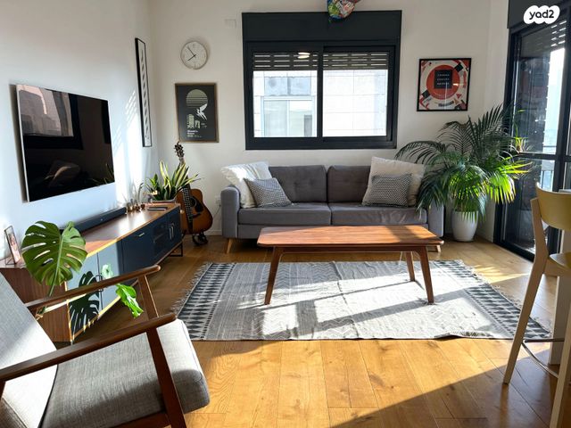 דירה, יואב 30, חרוזים, רמת גן